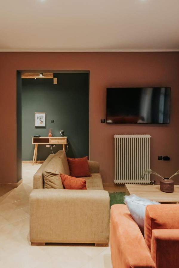 Kalavrita Krinides Apartment And Attics Екстер'єр фото