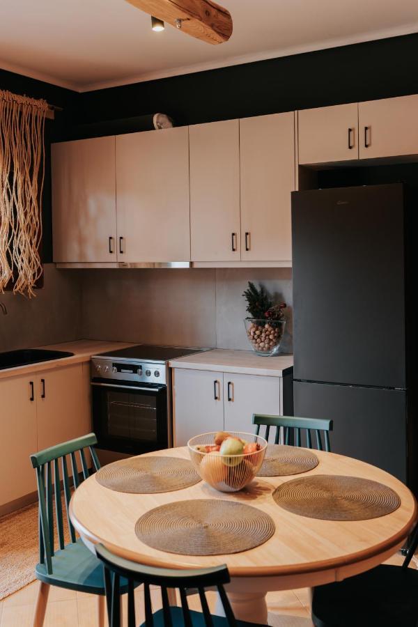 Kalavrita Krinides Apartment And Attics Екстер'єр фото